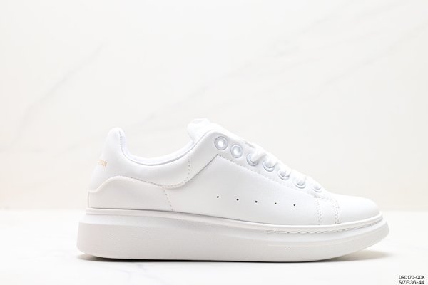 Alexander McQueen AAAAA+ Skateboard Shoes Sneakers White Low Tops