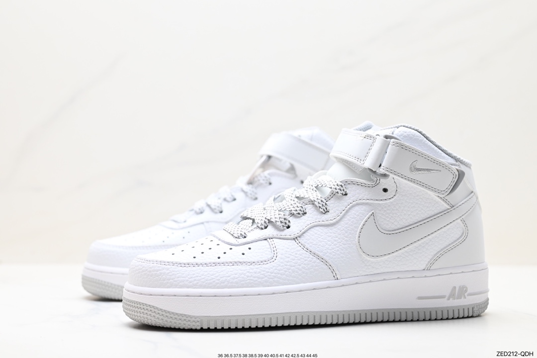 260 Air Force 1 ‘07 Low MK0619-211