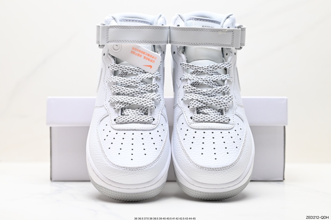 260 Air Force 1 ‘07 Low MK0619-211