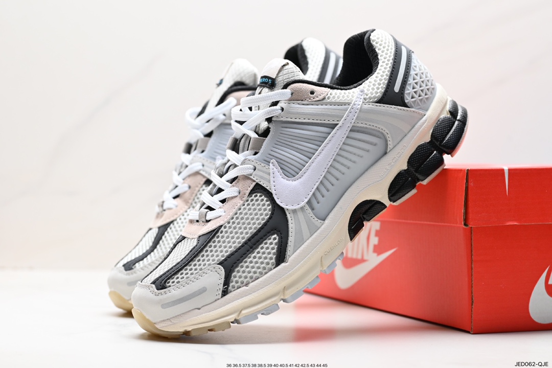 150 耐克Nike Zoom Vomero 5 SP”Vast Grey/Sail“马拉松复古跑五代休闲运动慢跑鞋 FN7649-110