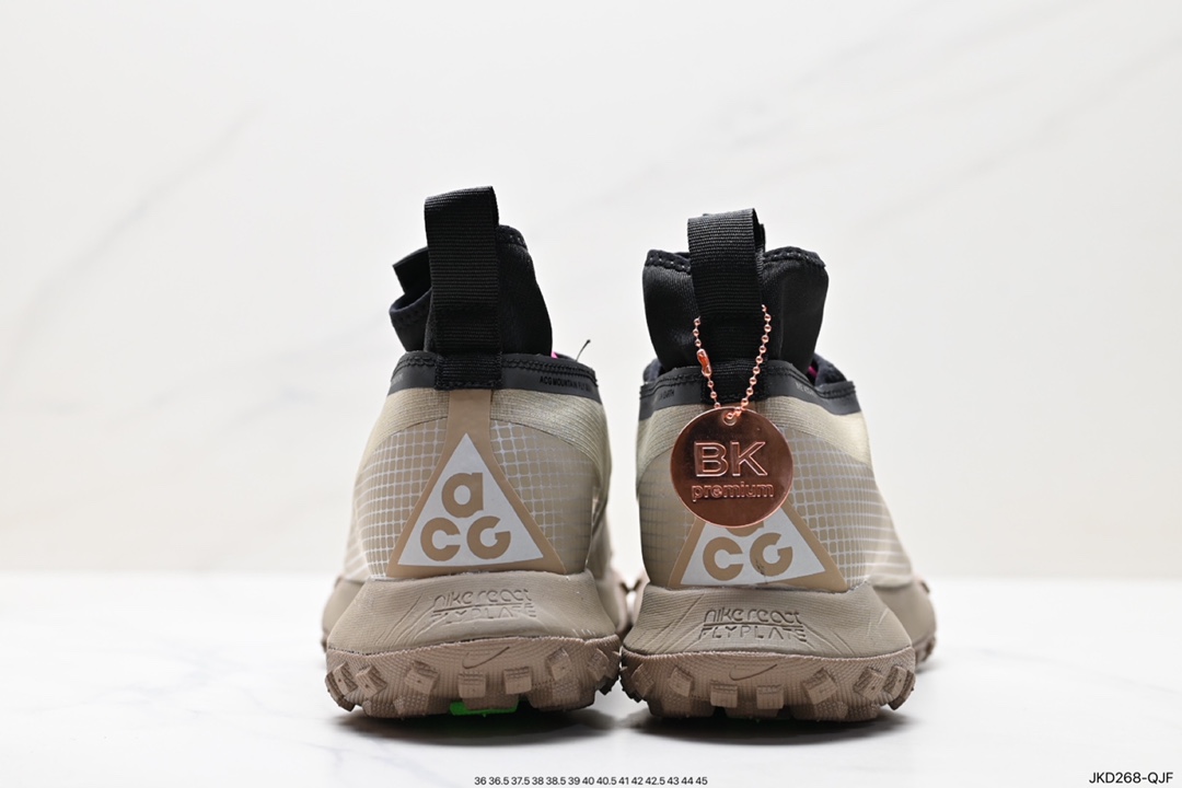 160 Nike  ACG Mountain Fly High GORE-TEX ACG户外登山系列越跑高帮休闲运动徒步鞋 CT2904-200