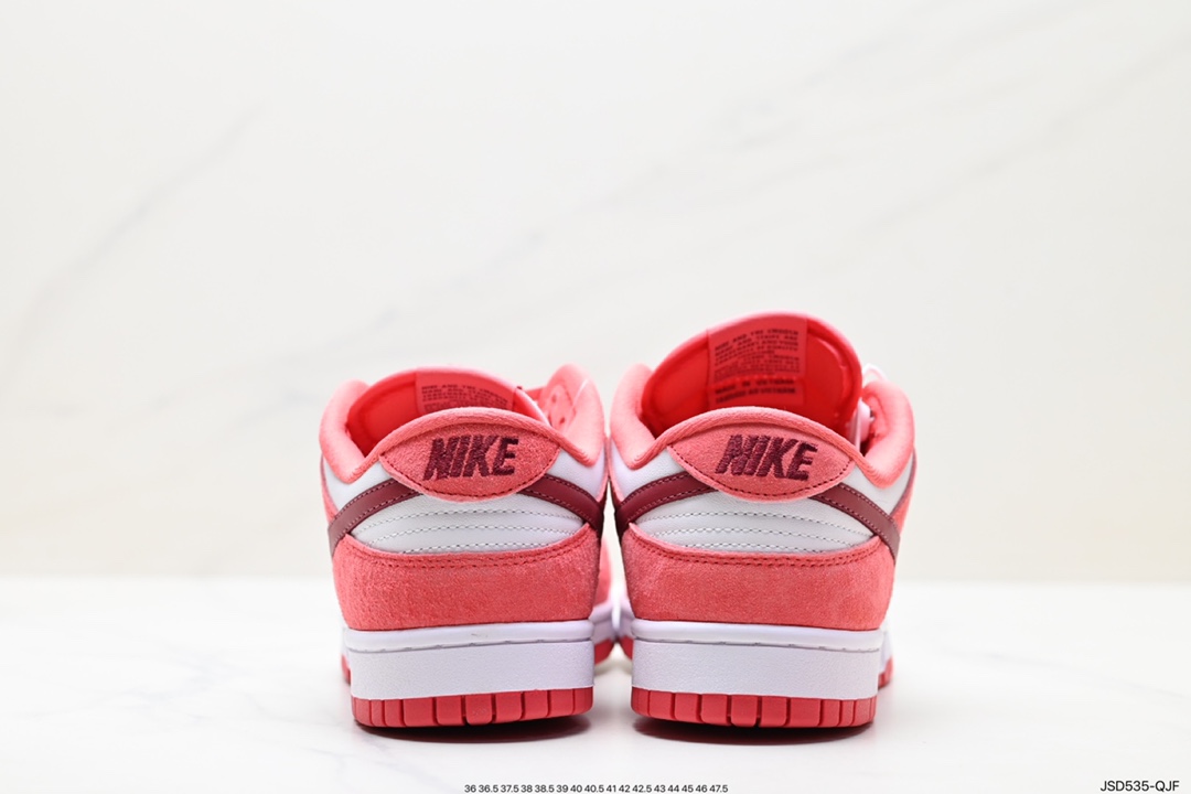 200 NIKE SB Dunk Low FQ7056-100