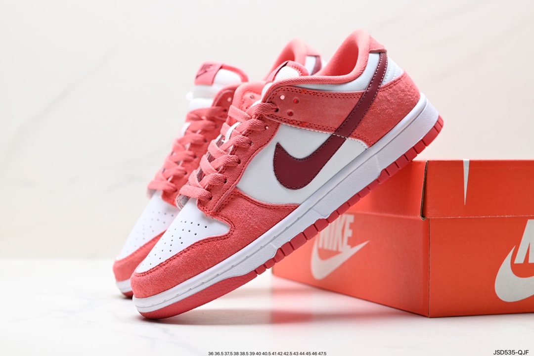 200 NIKE SB Dunk Low FQ7056-100