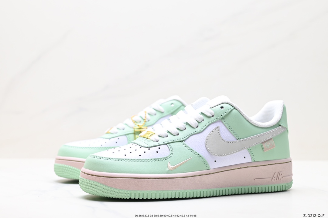 240 Air Force 1 ‘07 Low DB3301-099