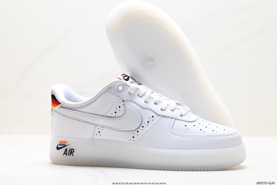 200 Nike Air Force 1 Low 07 CV0258-100