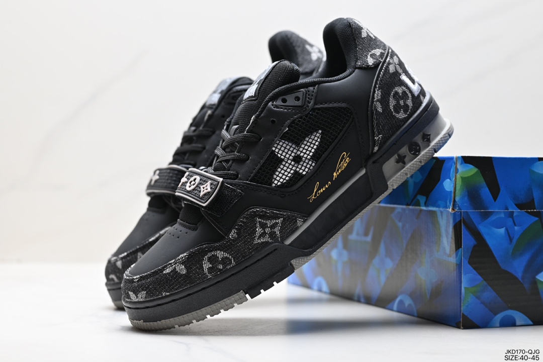 The new LVLouis Vuitton Trainer Sneaker Low casual sports culture all-match sneakers