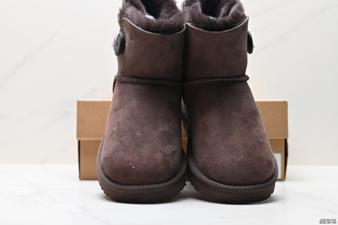 Pure original UGG classic wooden buckle short tube snow boots