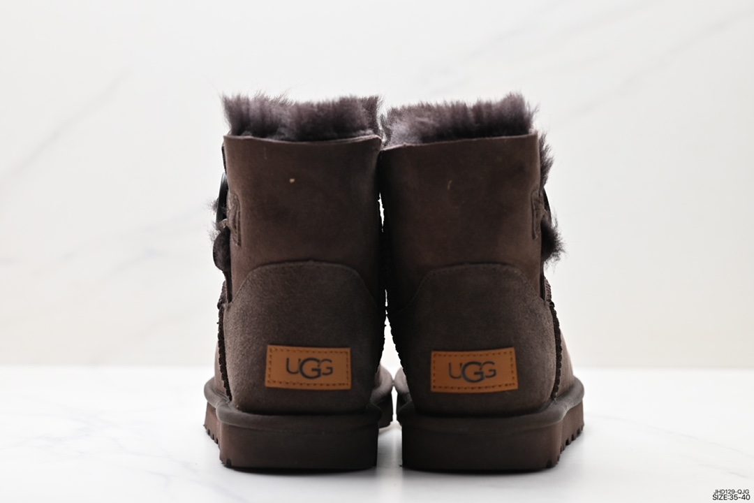 Pure original UGG classic wooden buckle short tube snow boots