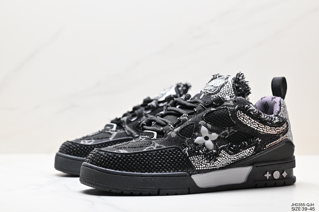 LVLouis Vuitton Trainer Maxi Low Sneaker