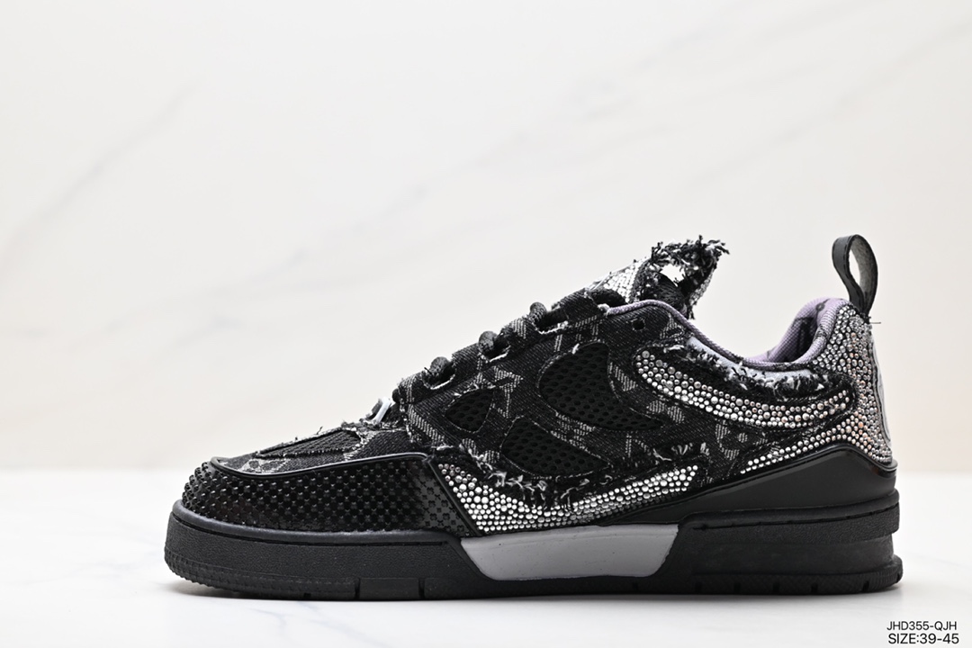 LVLouis Vuitton Trainer Maxi Low Sneaker