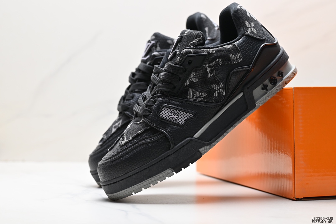 The new LVLouis Vuitton Trainer Sneaker Low casual sports culture all-match sneakers