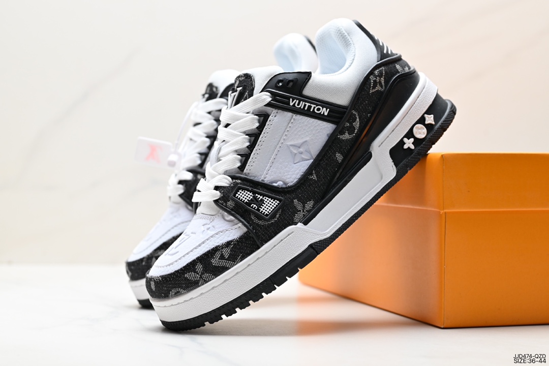 The new LVLouis Vuitton Trainer Sneaker Low casual sports culture all-match sneakers