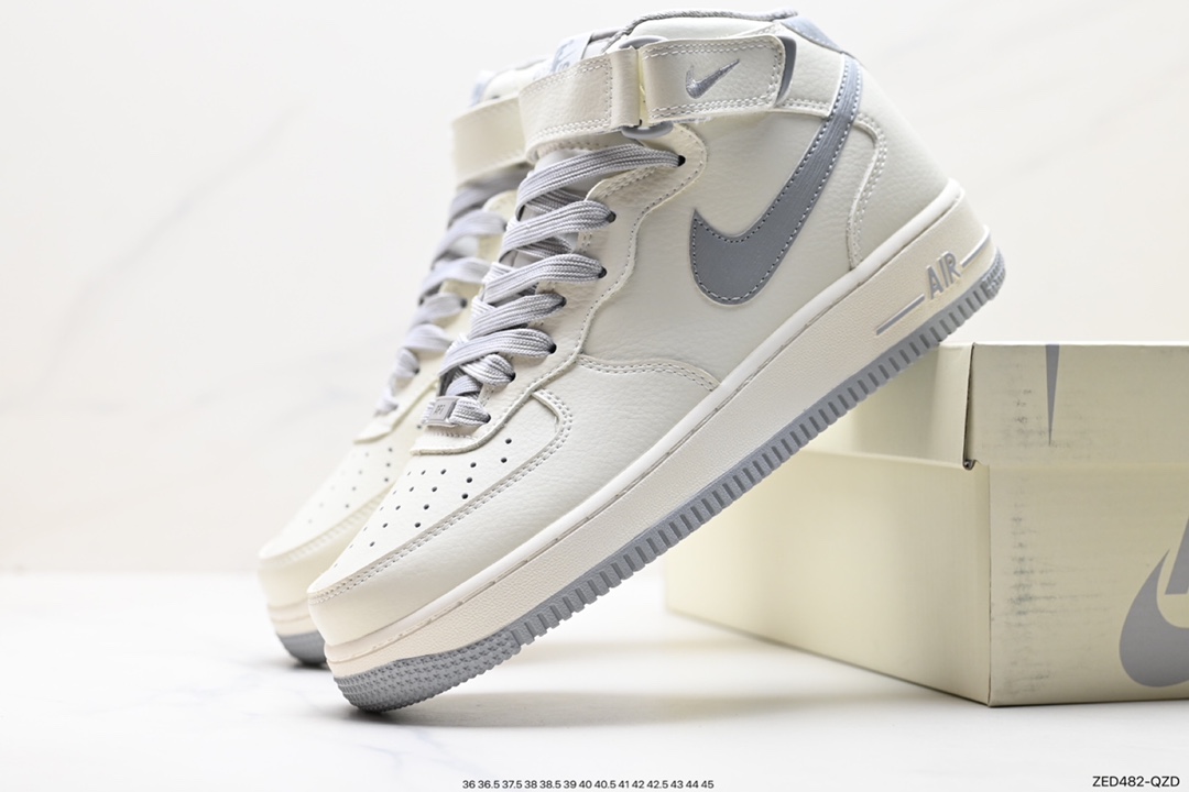 260 Air Force 1 ‘07 Low PA0920-608