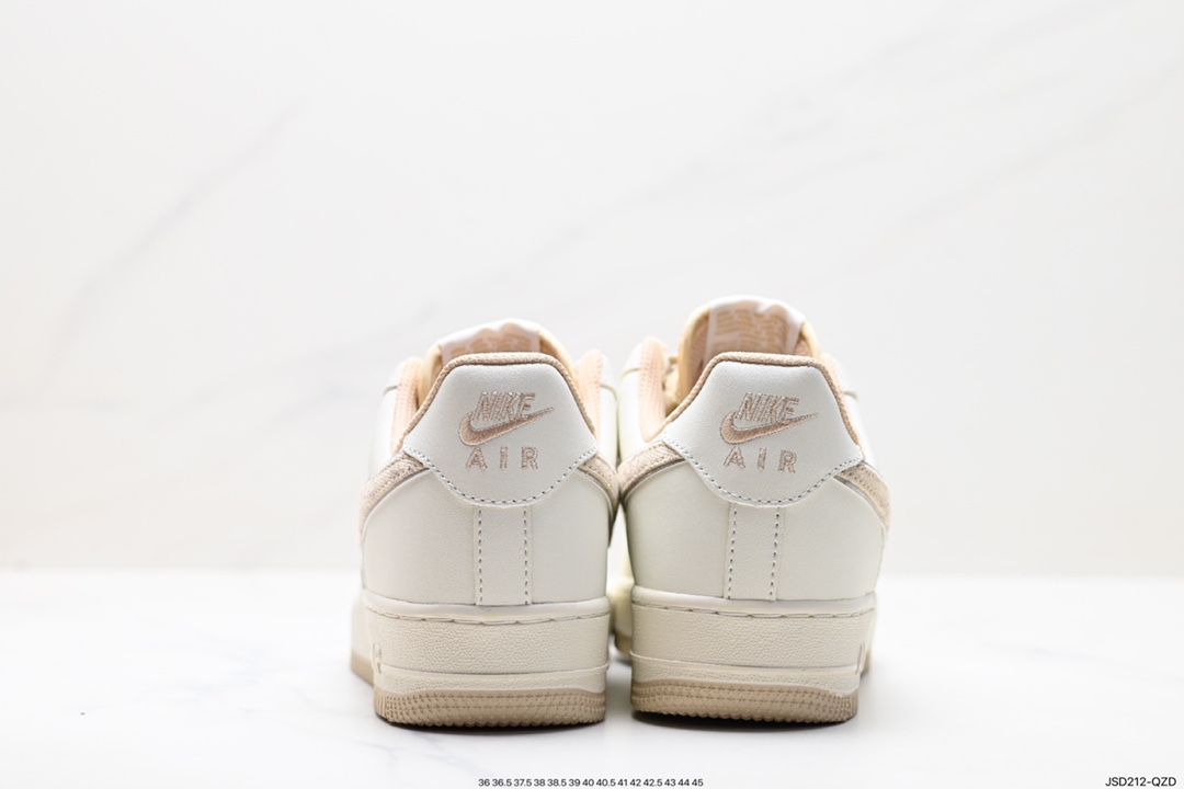 200 Nike Air Force 1 Low 07 LV0506-055