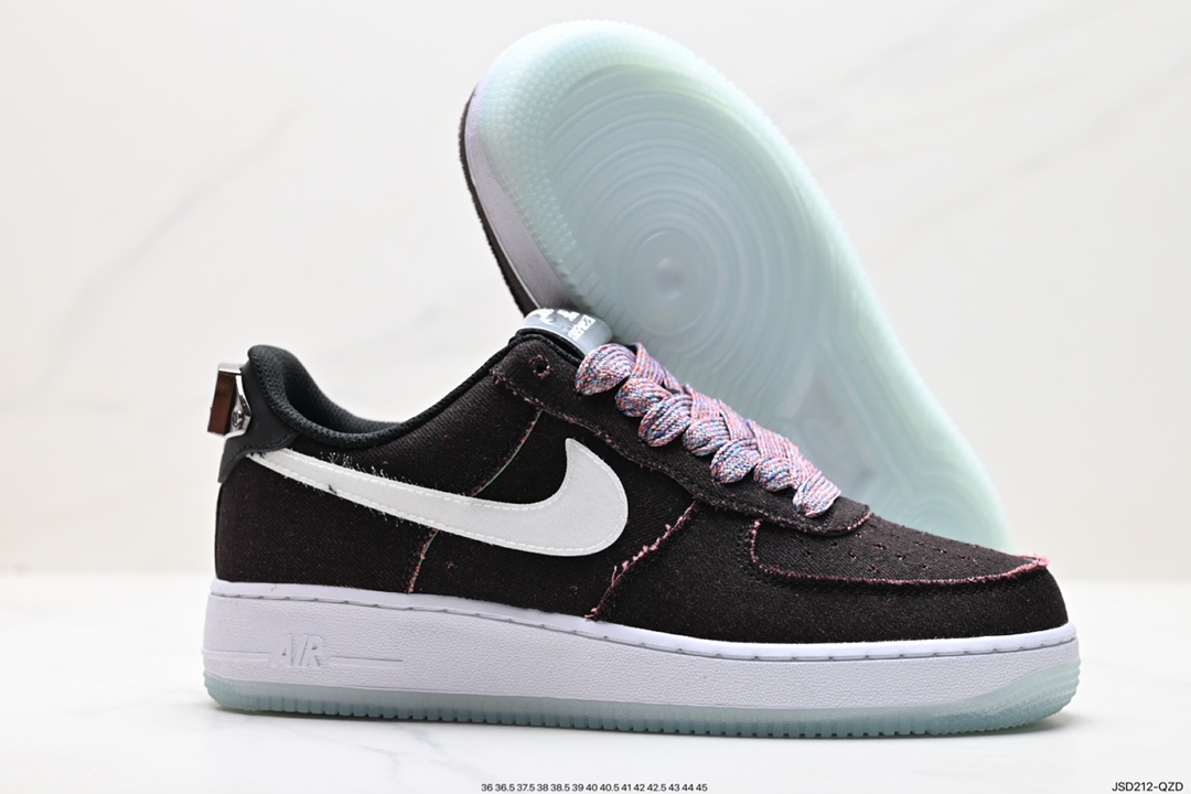 200 Nike Air Force 1 Low 07 FN8883-011