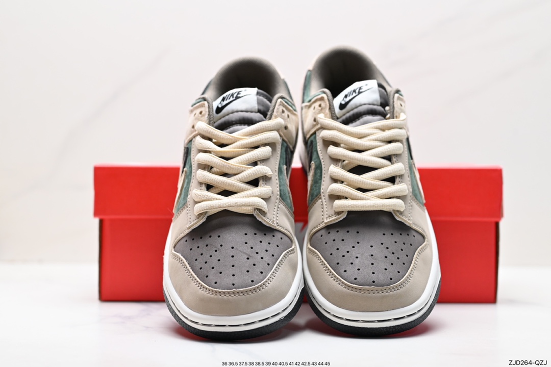 Nike Dunk Low 低帮休闲运动板鞋 CT2552-895