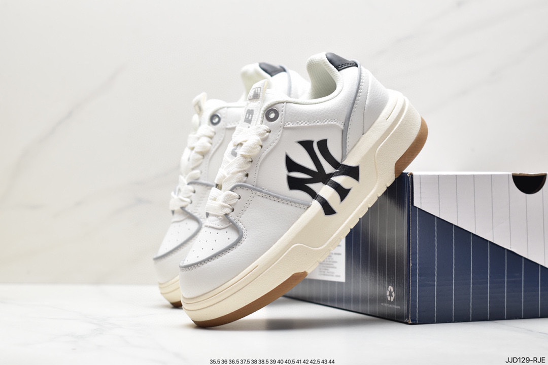 MLB Chunky Liner New York Yankees Senior Shoes Series Low-top Jogging Shoes ”Leather White and Black NY Print” 3ASXCLH3N (GP005)