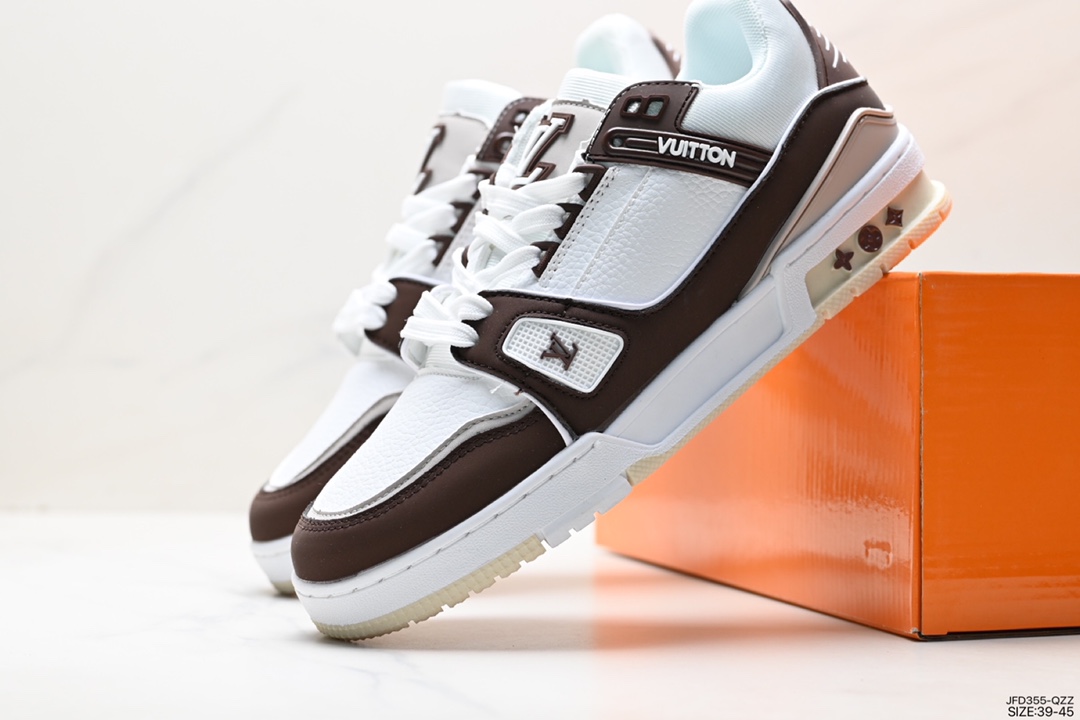 The new LVLouis Vuitton Trainer Sneaker Low casual sports culture all-match sneakers