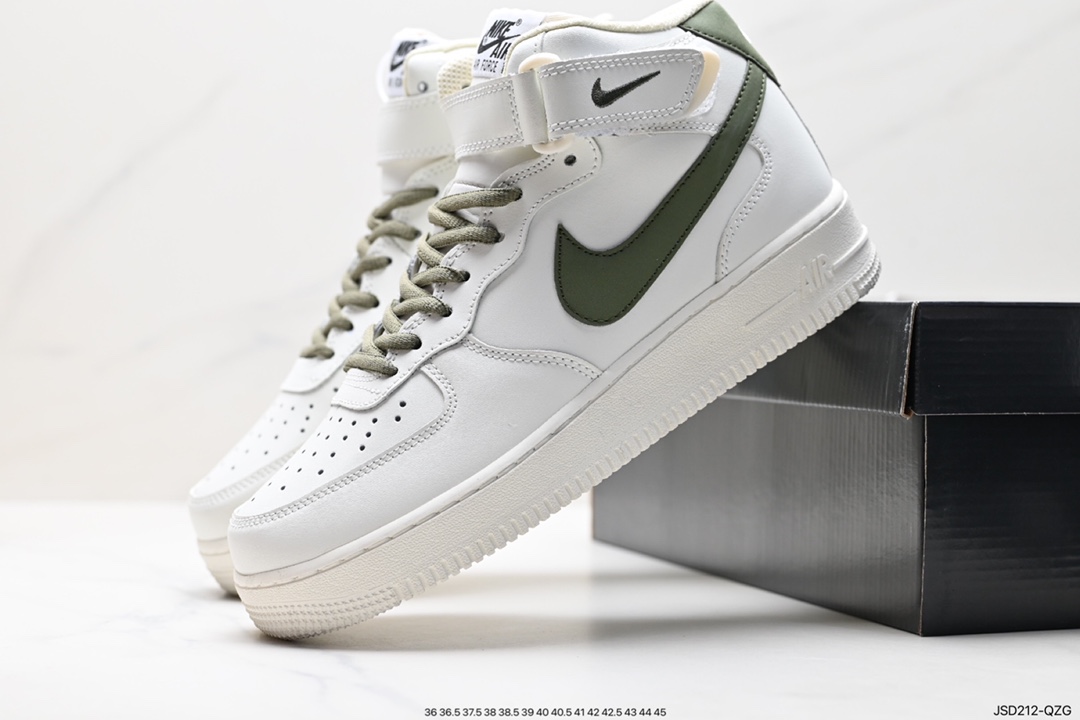 200 Nike Air Force 1 Low 07 LZ6819-608