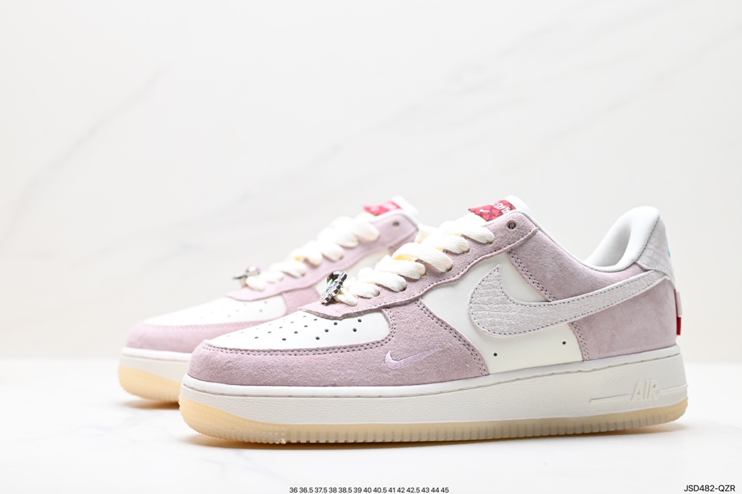 200 Air Force 1 ‘07 Low  FZ5052-131