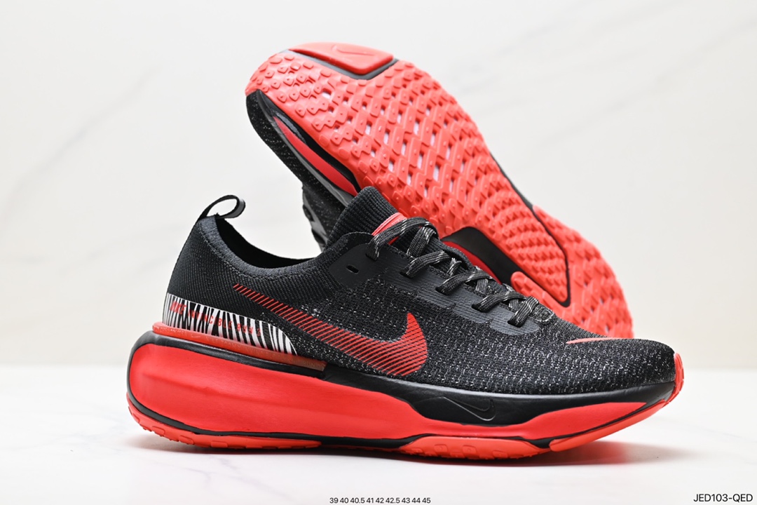 150 耐克NIKE ZOOMX INVINCIBLE RUN FK3 短跑马拉松系带系列轻量休闲运动慢跑鞋  FQ8720-140