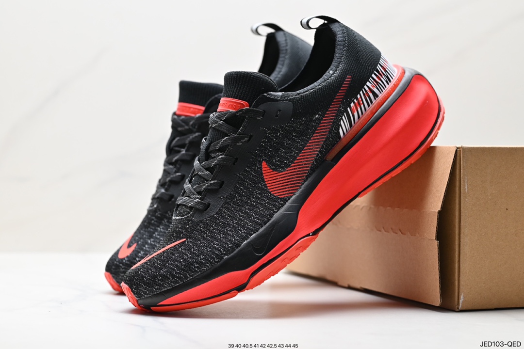 150 耐克NIKE ZOOMX INVINCIBLE RUN FK3 短跑马拉松系带系列轻量休闲运动慢跑鞋  FQ8720-140