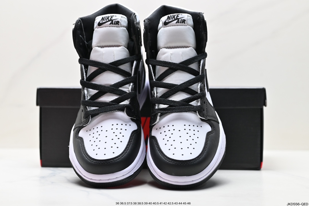 160 耐克Nike Air Jordan 1 Retro High OG”Black/White“AJ1代迈克尔篮球鞋  555088-010