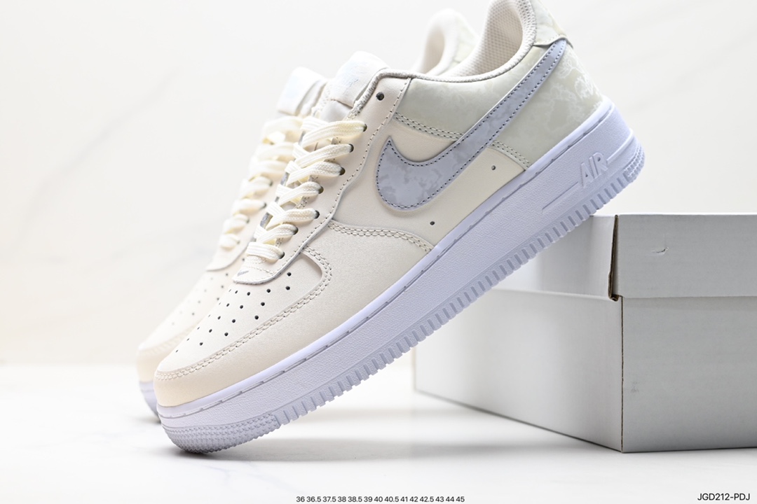 180 耐克Nike Air Force 1 Low 空军一号低帮百搭休闲运动板鞋 FB8251-100