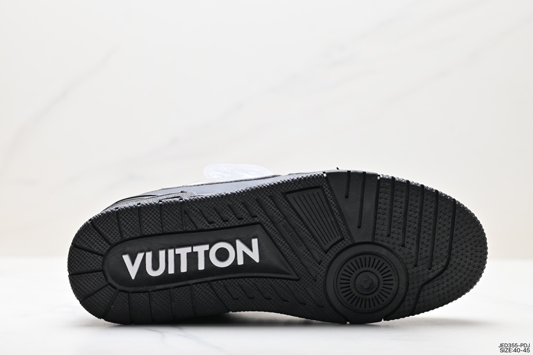 150 全新LV路易威登Louis Vuitton Trainer Sneaker Low休闲运动文化百搭板鞋