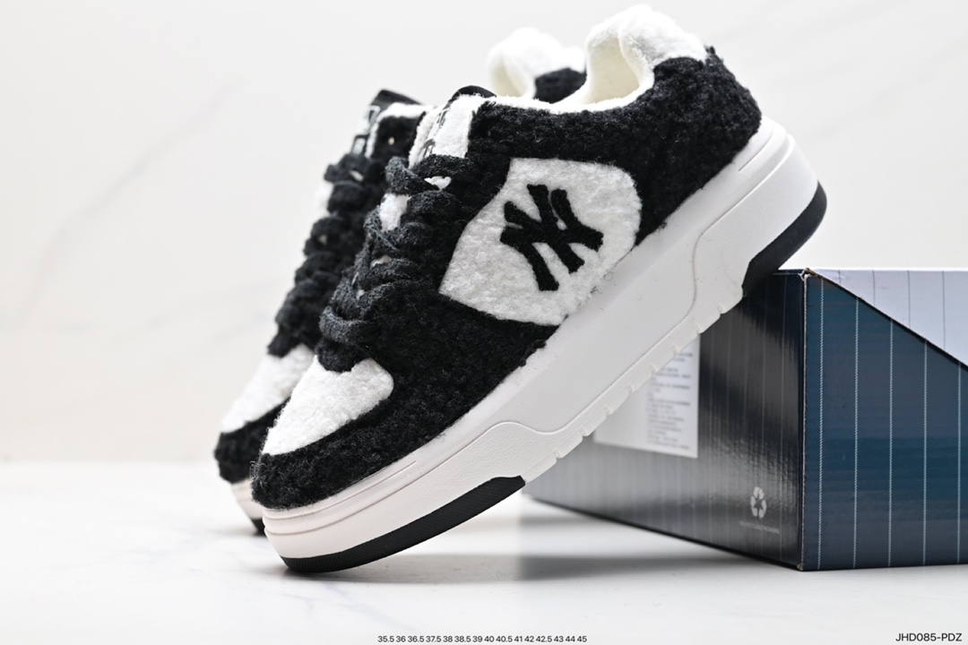 MLB Chunky Liner New York Yankees Senior Shoes Series Low-top Jogging Shoes ”Leather White and Black NY Print” 3ASXCLF36 (GP001)