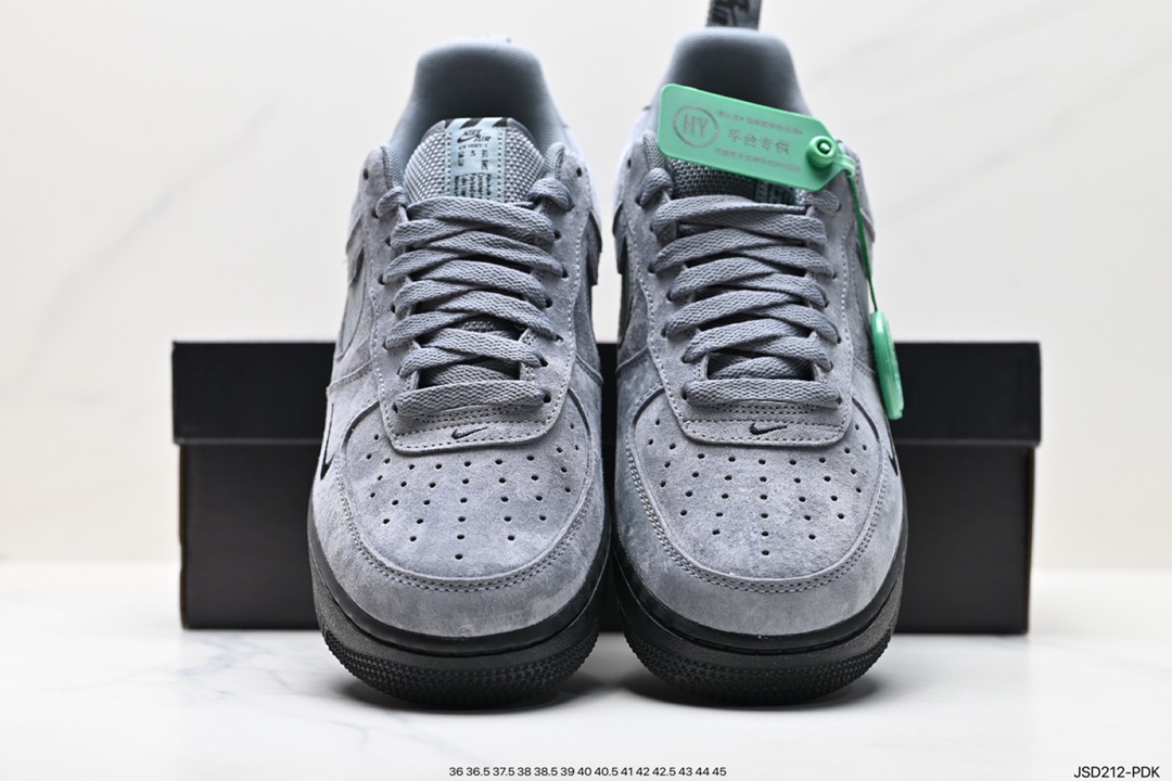 200 Nike Air Force 1 Low 07 DZ4514-002