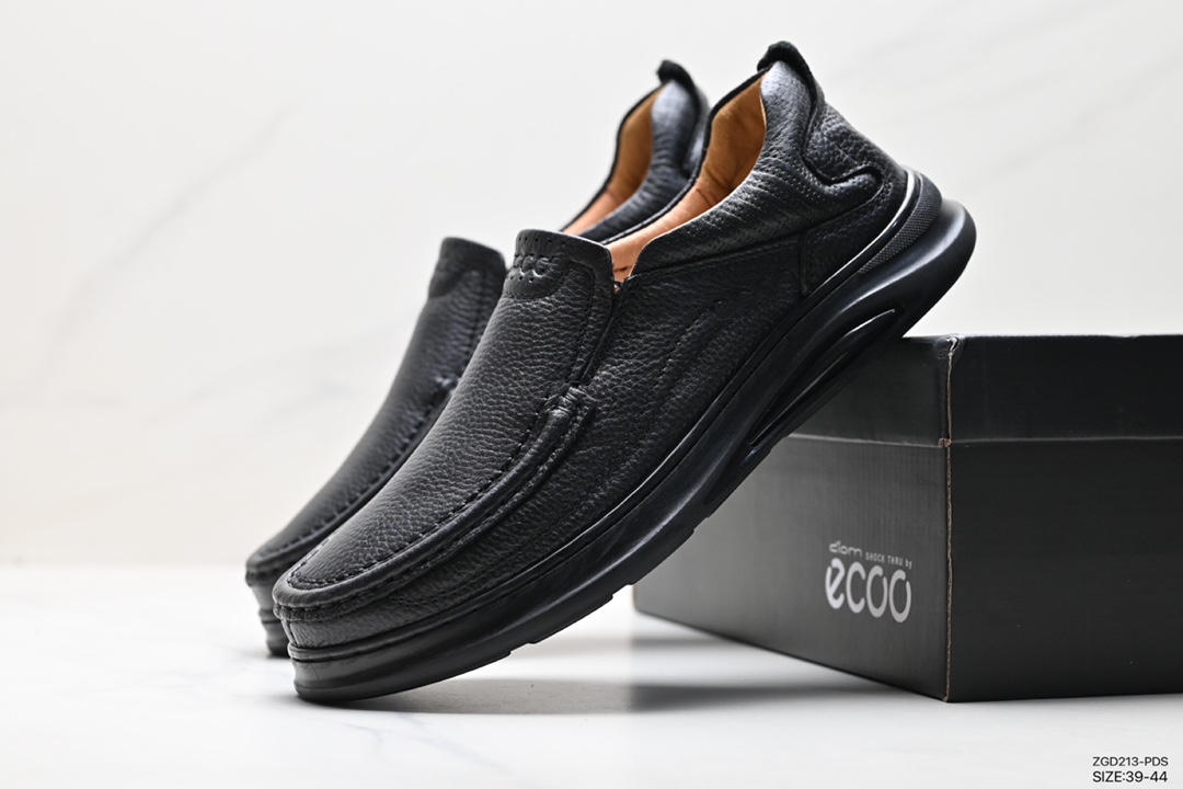 Ecco combines classic and modern craftsmanship