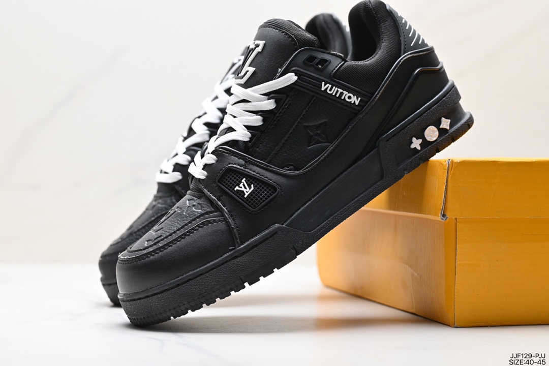 The new LVLouis Vuitton Trainer Sneaker Low casual sports culture all-match sneakers