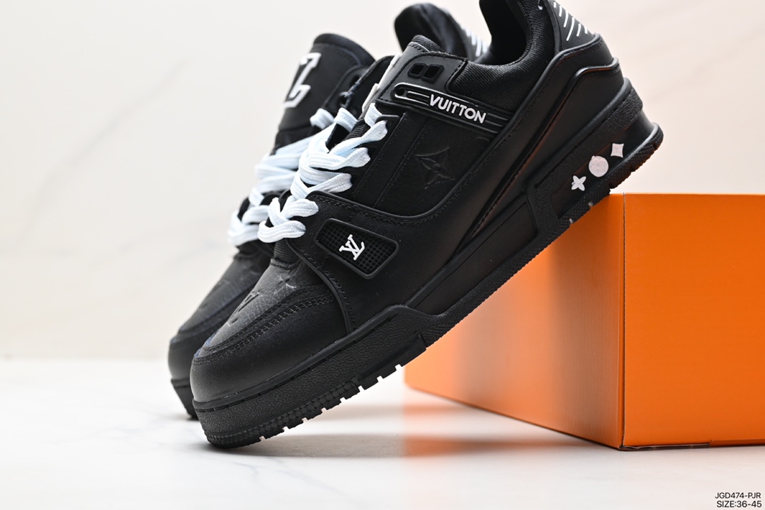 The new LVLouis Vuitton Trainer Sneaker Low casual sports culture all-match sneakers