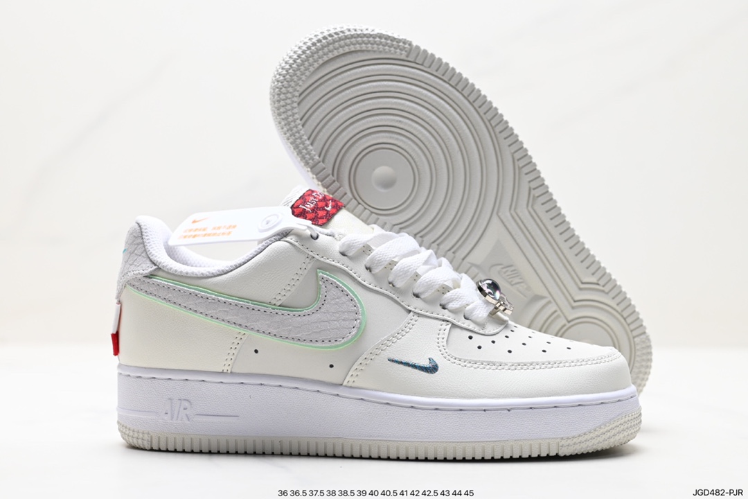 180 耐克Nike Air Force 1 Low 空军一号低帮百搭休闲运动板鞋 FZ5052-131