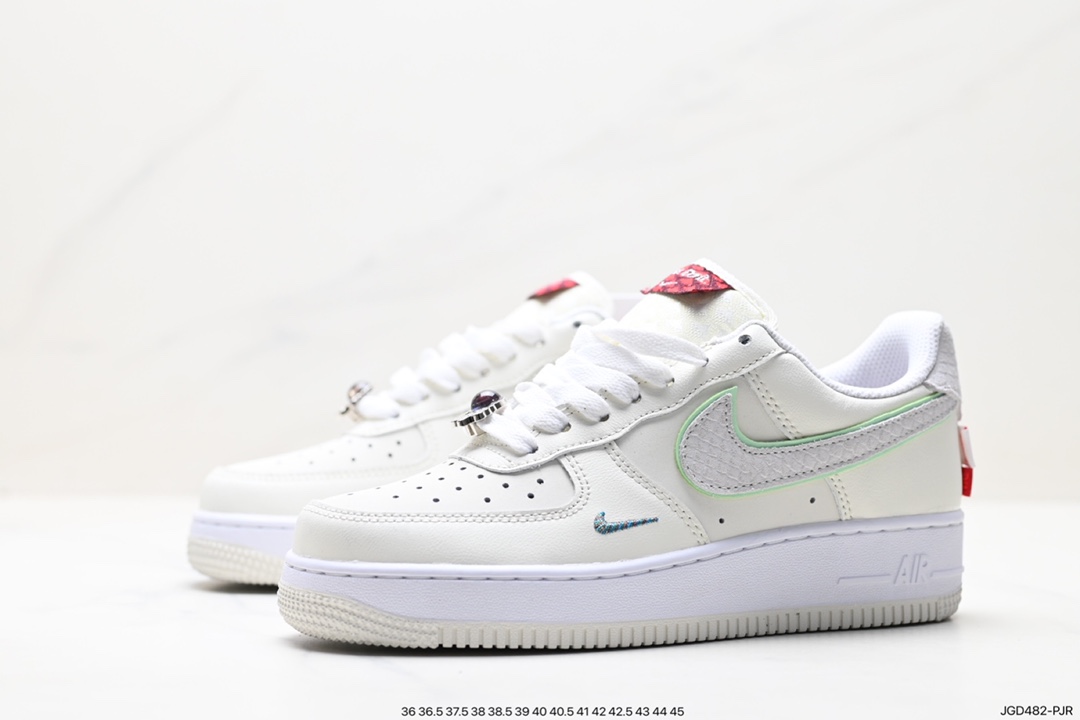 180 耐克Nike Air Force 1 Low 空军一号低帮百搭休闲运动板鞋 FZ5052-131