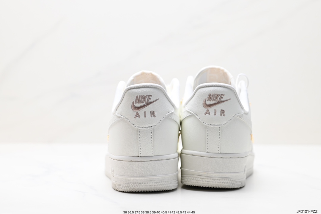 170 耐克Nike Air Force 1 Low 空军一号低帮百搭休闲运动板鞋 FV3654-111