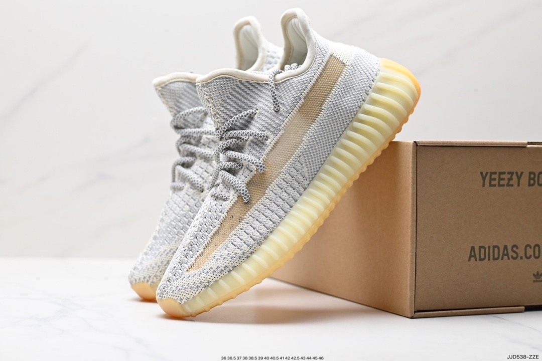 130  Kanye West x adidas Yeezy Boost 350 V2 爆米花中底休闲运动慢跑鞋  AH2203