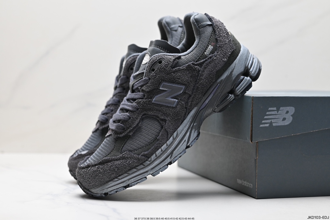 160 New Balance 2002R 米色 新百伦经典配色 M2002RDB