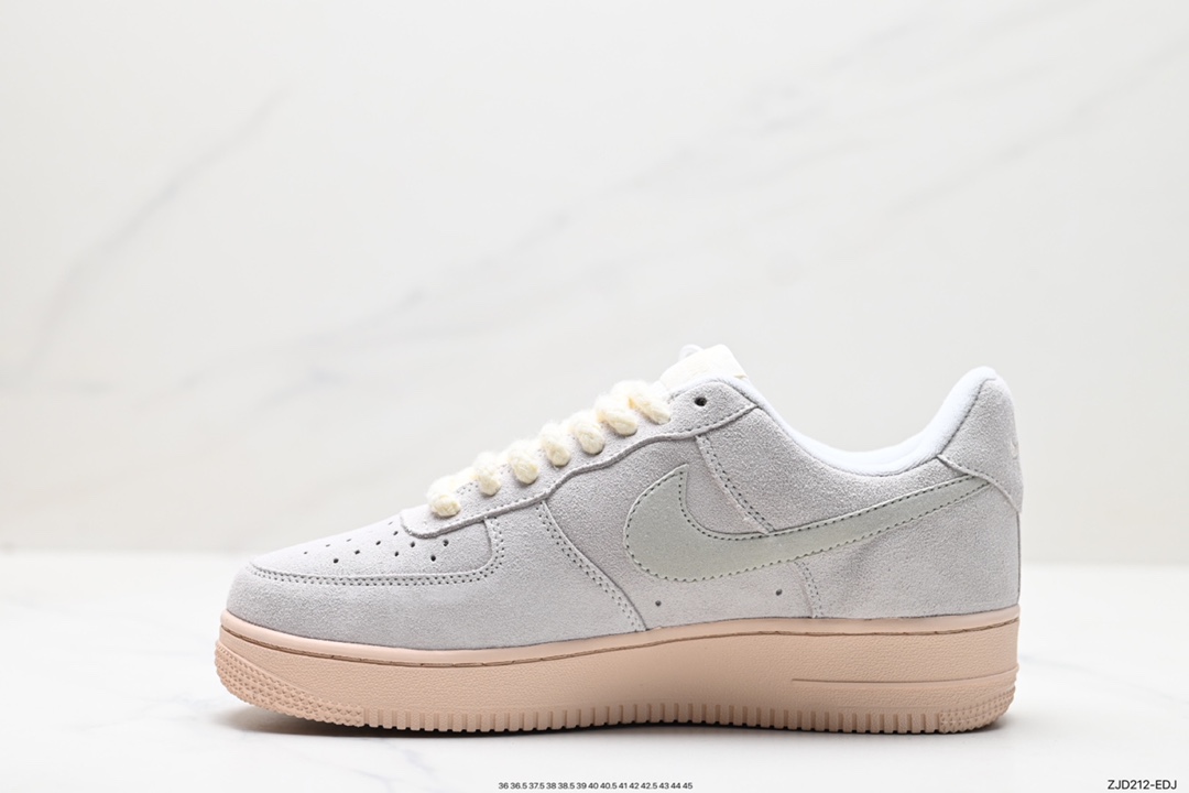 240 Nike Air Force 1 Low 07 DO6730-100