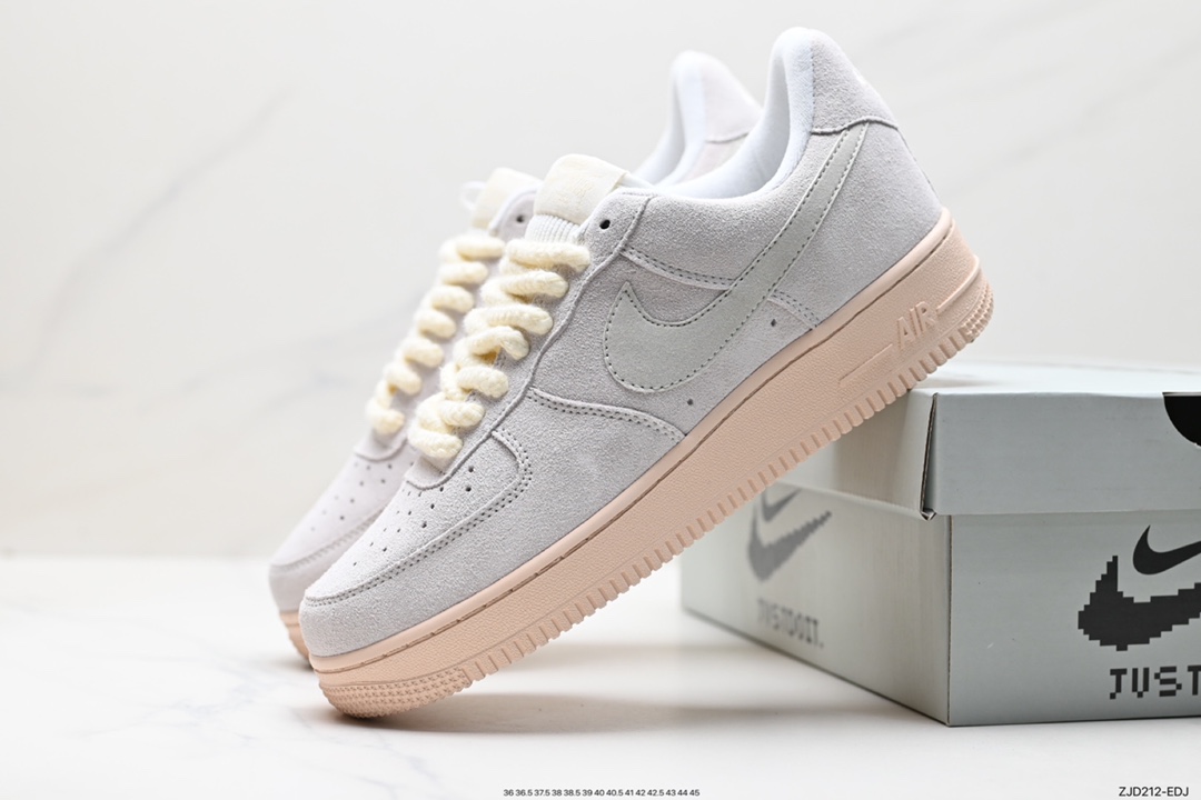 240 Nike Air Force 1 Low 07 DO6730-100