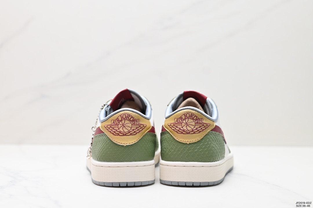 170 Air Jordan 1 Low 龙年限定  FN3727-100