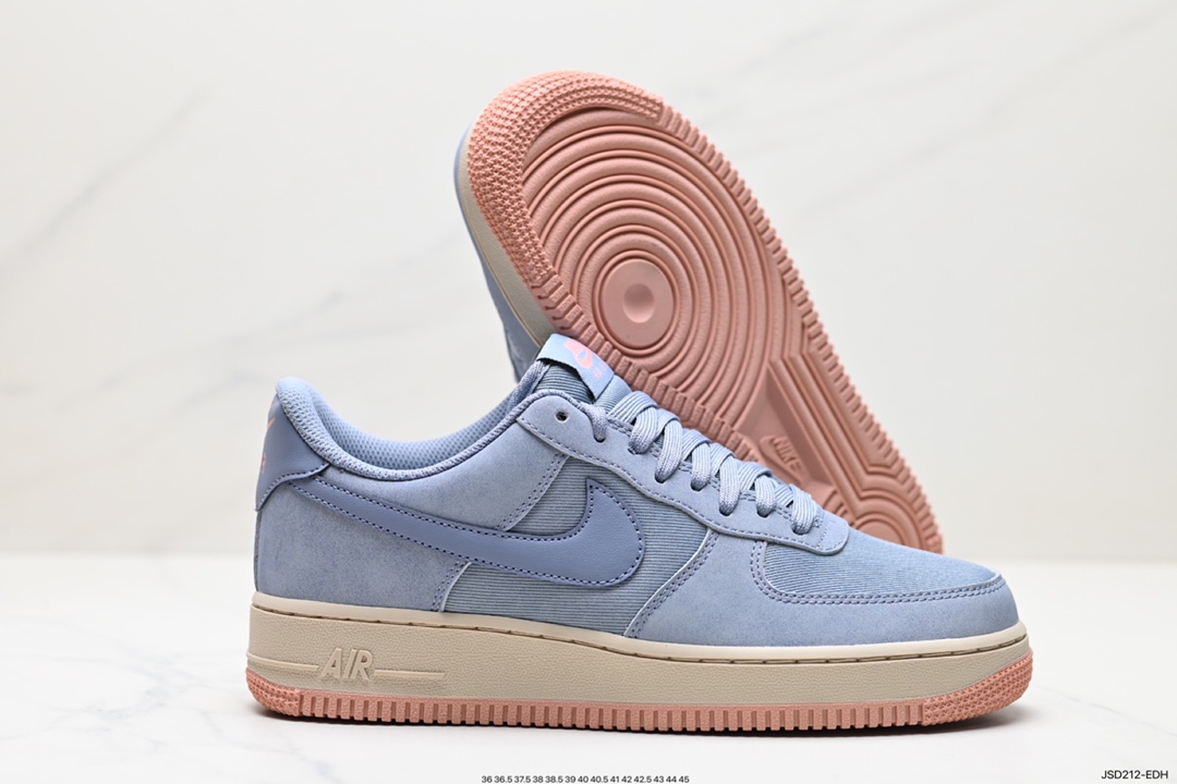 200 Nike Air Force 1 Low 07 FB8876-400