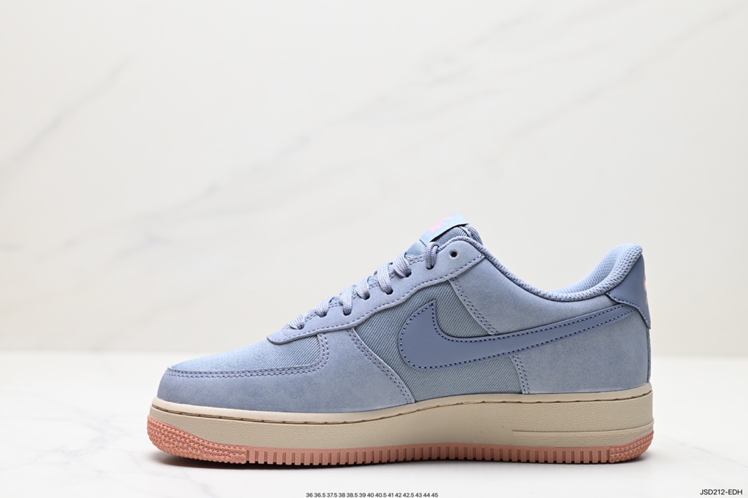 200 Nike Air Force 1 Low 07 FB8876-400