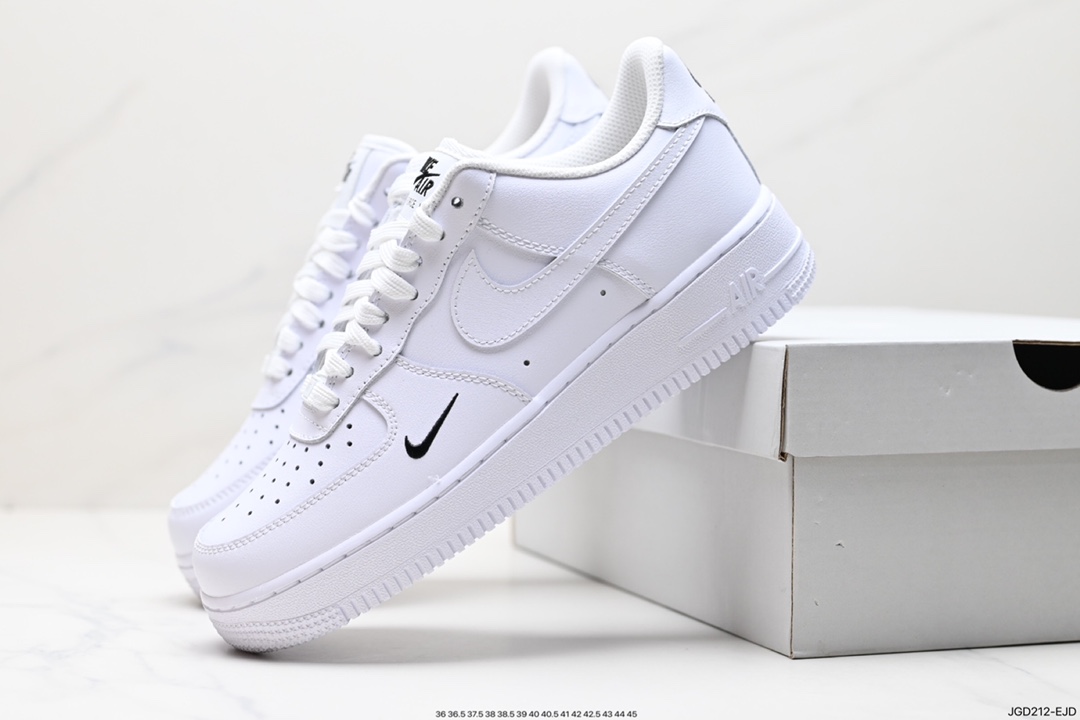 180 耐克Nike Air Force 1 Low 空军一号低帮百搭休闲运动板鞋 FV3654-111