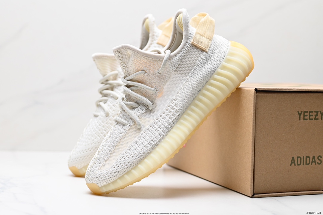 170 Kanye West x adidas Yeezy Boost 350 V2 爆米花中底休闲运动慢跑鞋  GY3438