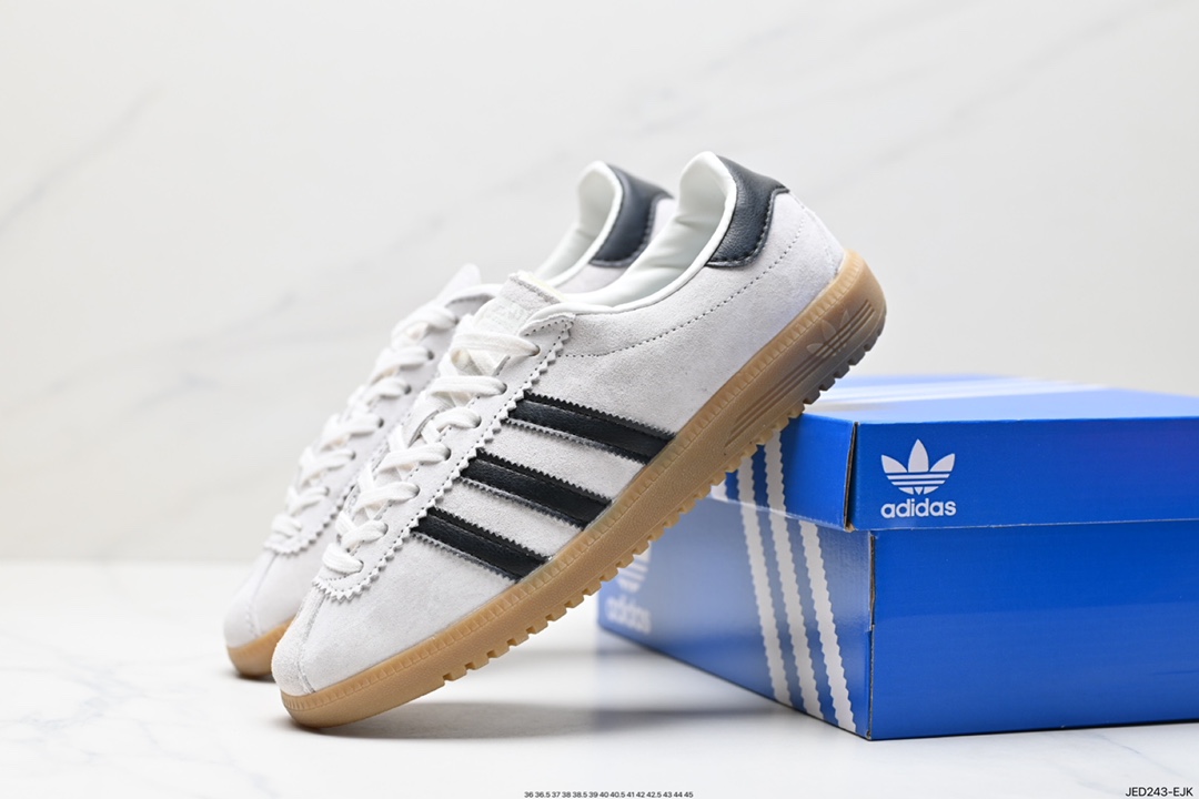 150 Adidas Originals Bermuda  绒面麂皮防滑耐磨轻便低帮板鞋  HP9393