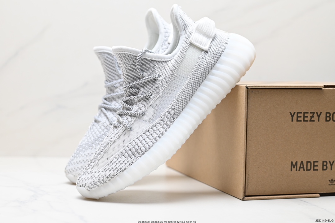 120 Kanye West x adidas Yeezy Boost 350 V2 爆米花中底休闲运动慢跑鞋  FV5578