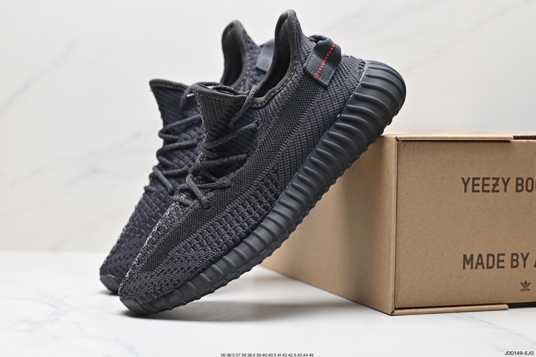 120 Kanye West x adidas Yeezy Boost 350 V2 爆米花中底休闲运动慢跑鞋  FV5578