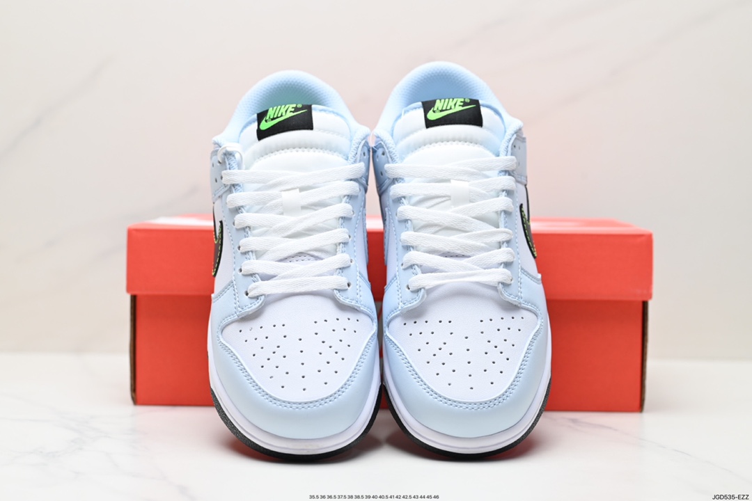 180 耐克Nike SB Dunk Low SE”Light Carbon“扣篮系列低帮滑板板鞋“雾霾蓝灰麂皮” FB9109-107